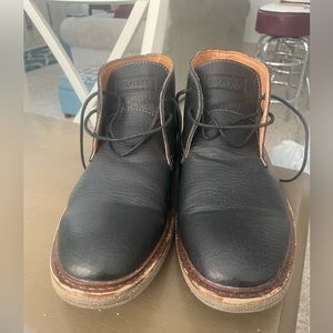 Used good size 11.5 m nice ankle boots